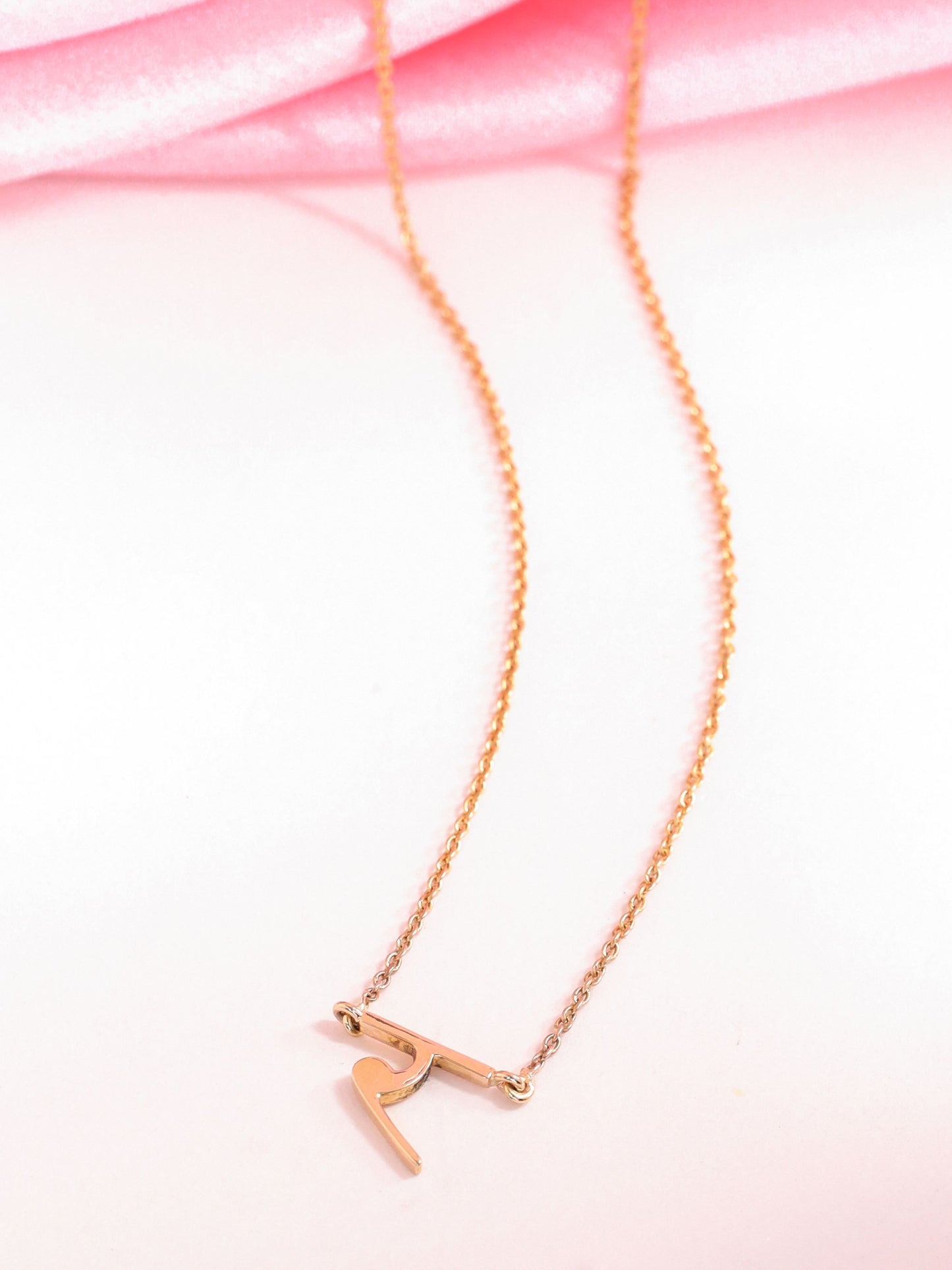 "र" Hindi Initial Gold Necklace