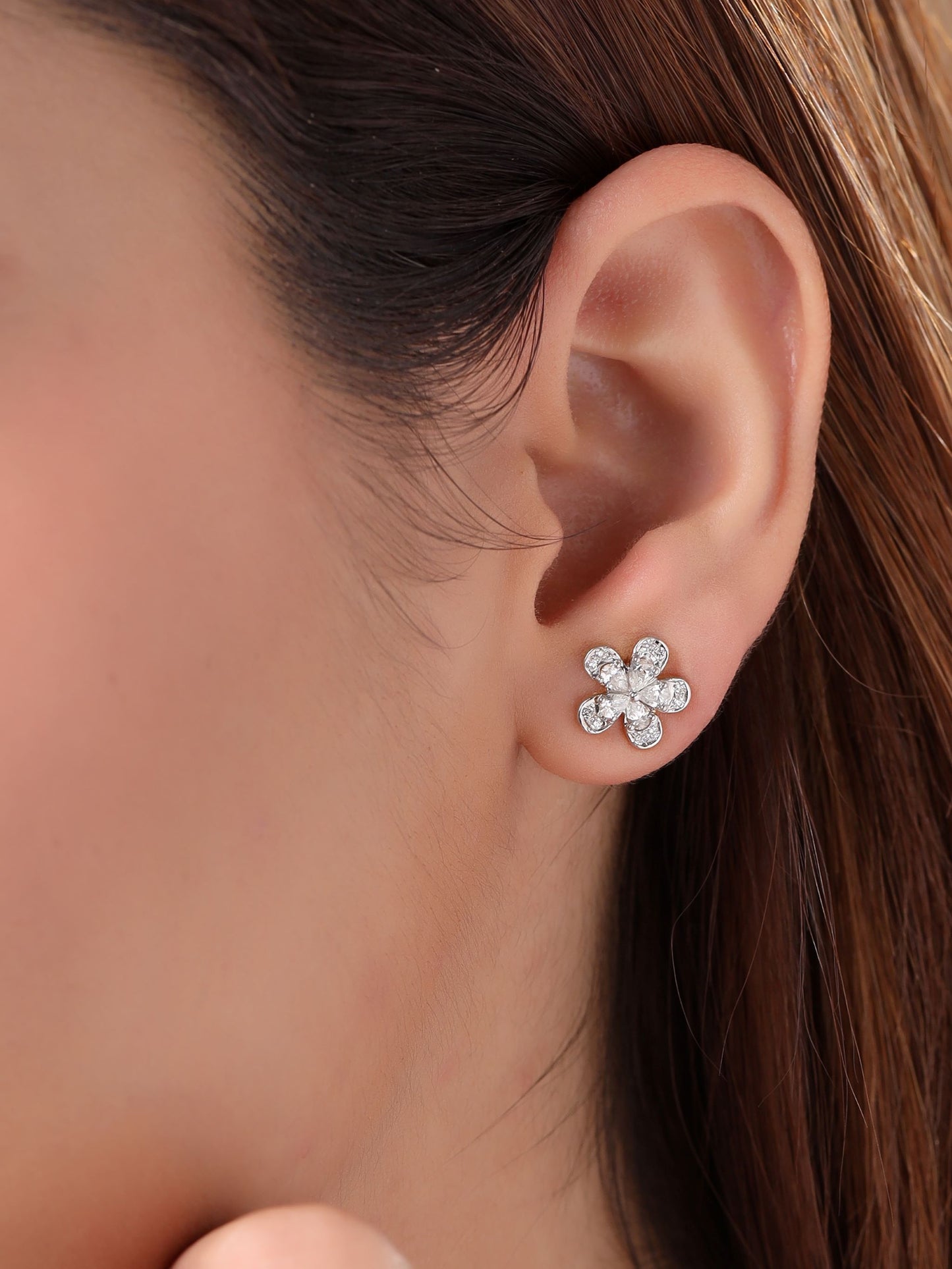 DIAMOND CLOVER STUDS