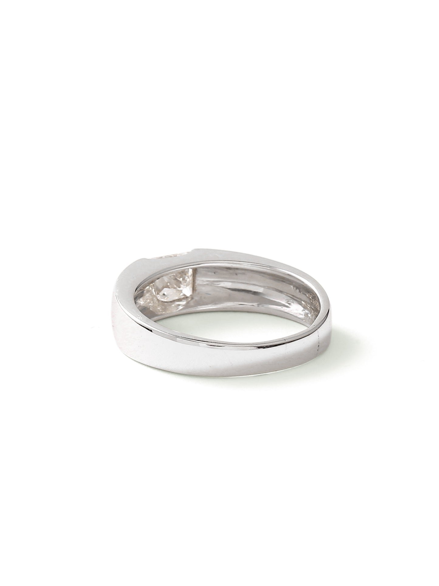 Mon Amour Solitaire Wedding Band